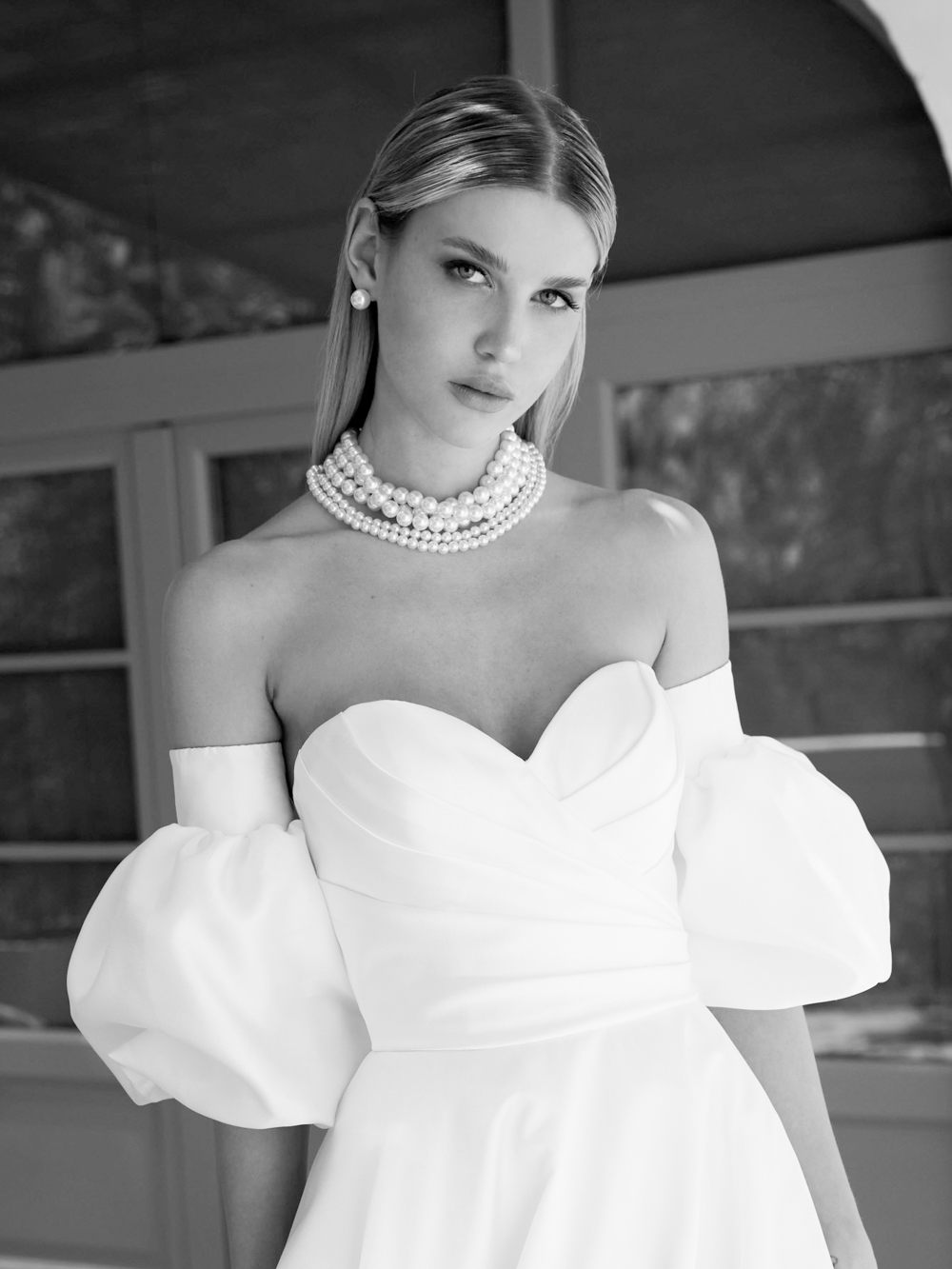 robe de mariée bustier et manches ballon